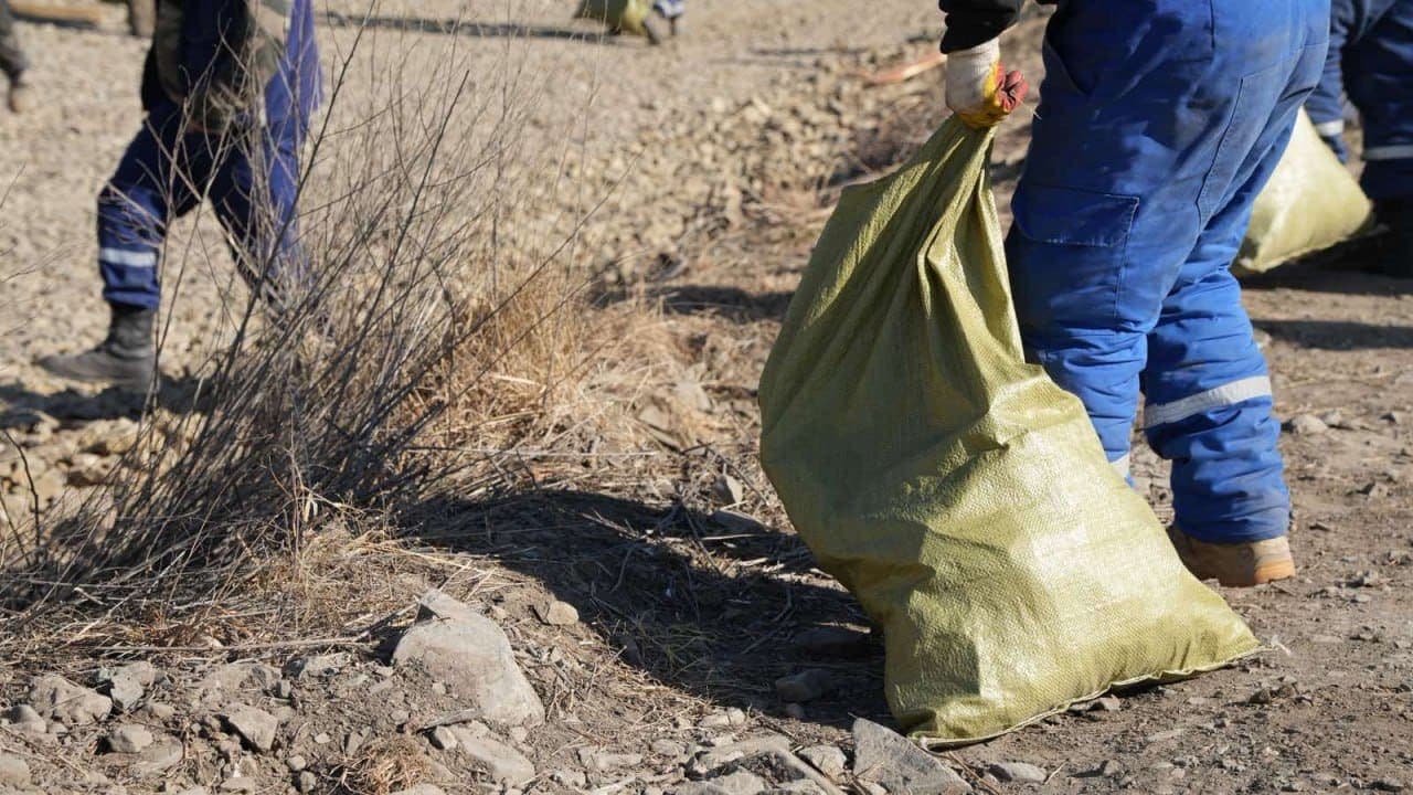 СЭЛБЭ ДЭД ТӨВИЙН БҮТЭЭН БАЙГУУЛАЛТЫН ТАЛБАЙД НИЙТИЙН ИХ ЦЭВЭРЛЭГЭЭ ЗОХИОН БАЙГУУЛЛАА 18