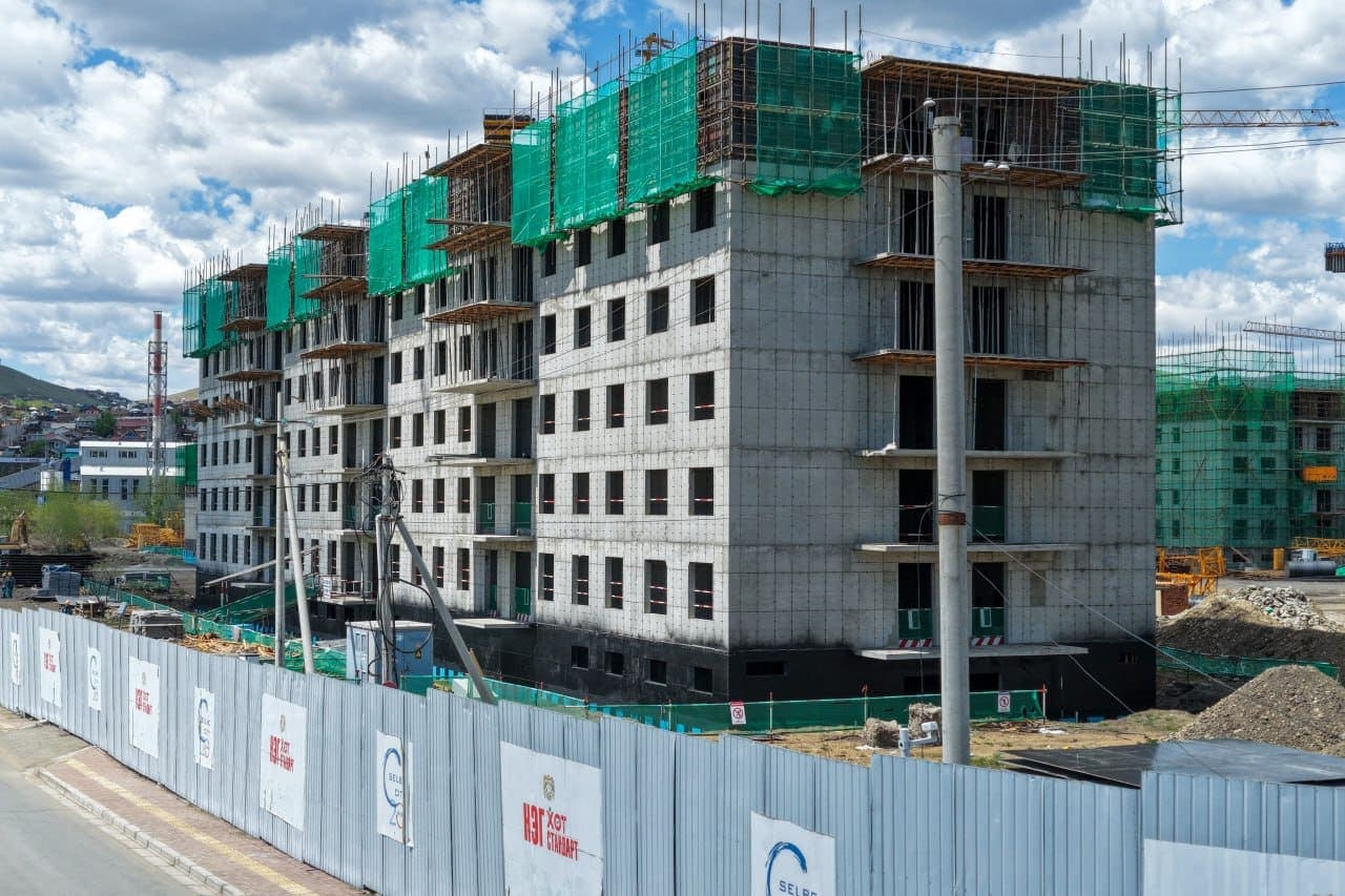 Сэлбэ дэд төвийн орон сууцны барилгуудын 9 дүгээр давхрын цутгалт эхэллээ 3