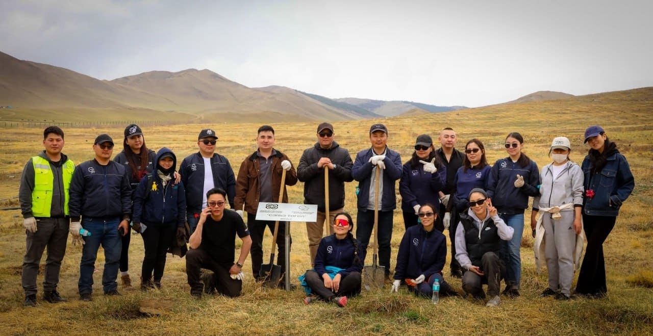 “Сэлбэ хорин минутын хот корпорац” ХХК “Тэрбум мод” үндэсний хөдөлгөөнд нэгдэж, 320 ширхэг шинэс мод тарилаа 1